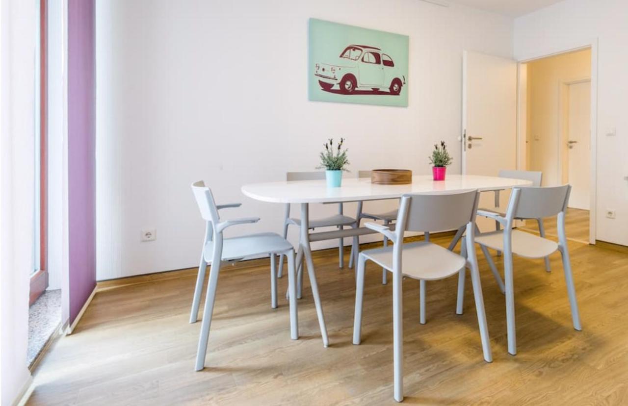Homefy Oldtown Apartment - 6 People - 2 Bath - Balcony - Top Location ดุสเซลดอร์ฟ ภายนอก รูปภาพ